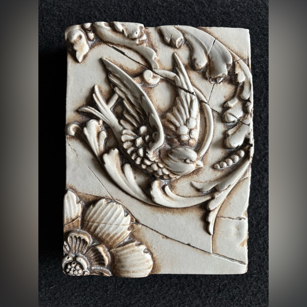 Sid Dickens T-167 “Swallow” memory block tile.
